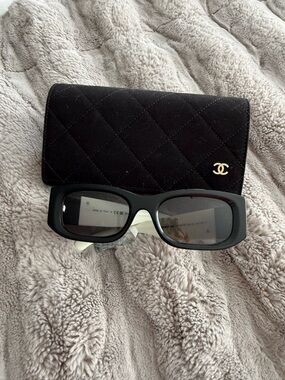 CHANEL Black Rectangular Sunglasses with Gold CC Quilted Case